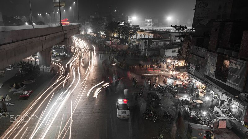 阿拉马·伊克巴尔国际机场