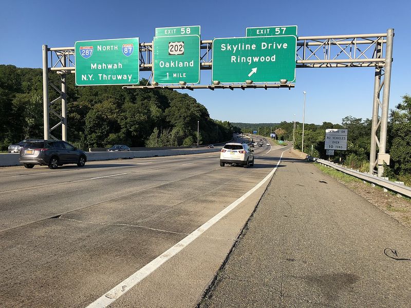 Aeropuerto de Bergen, Flesland