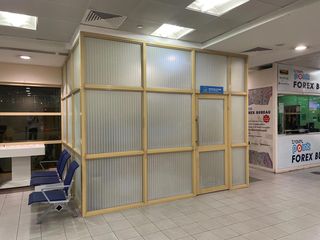 smoking in Nairobi airport