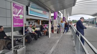 Gatwick smoking south terminal 