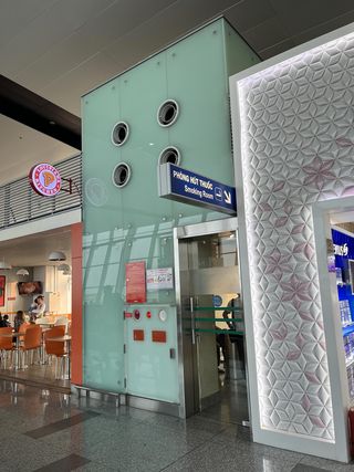 noi bai smoking area