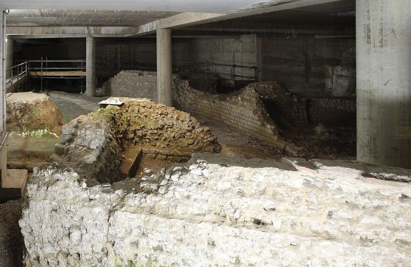 पेरिस-ब्यूवेस-टिले हवाई अड्डा