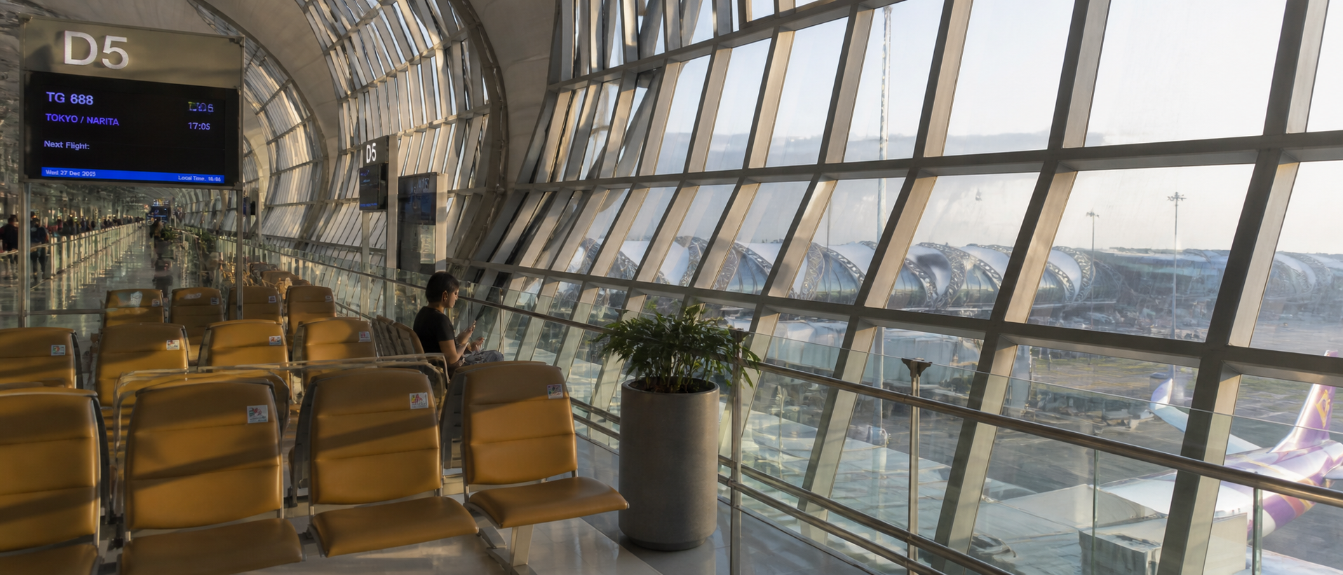 Calm gate seating area at Suvarnabhumi Airport Calm gate seating area at Suvarnabhumi Airport